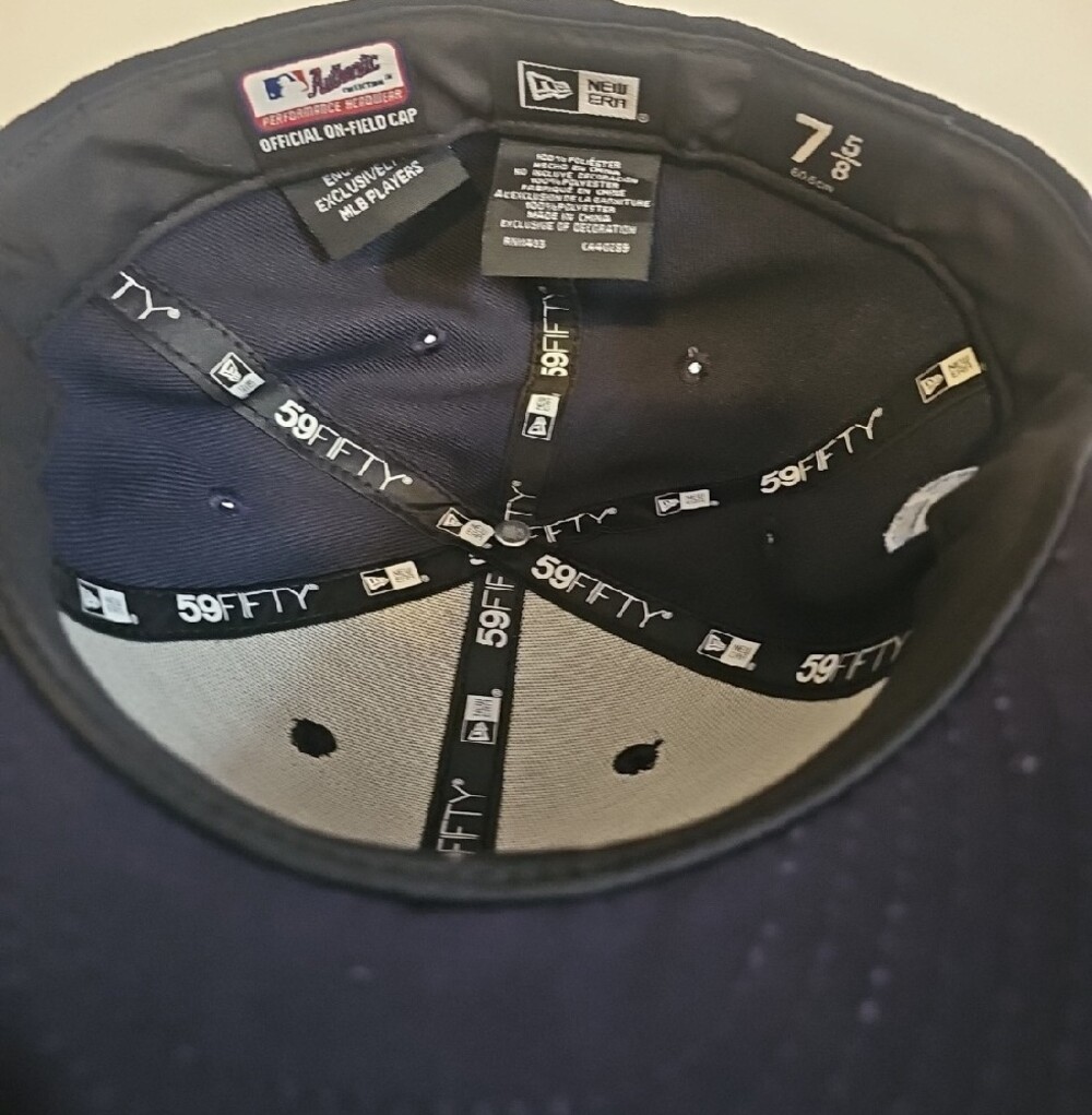 New Era New York Yankees Cancer Awareness Ribbon 59fifty in Blue, Men's - Picture 2 of 3